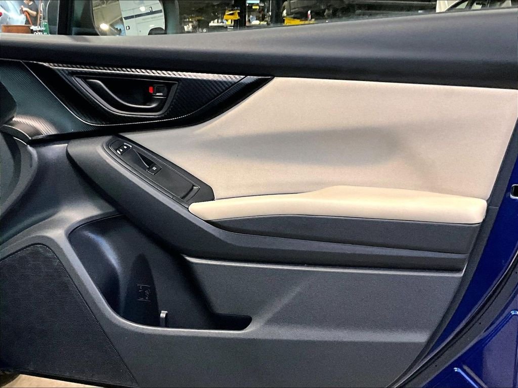 Used 2017 Blue Subaru 2.0i image 12