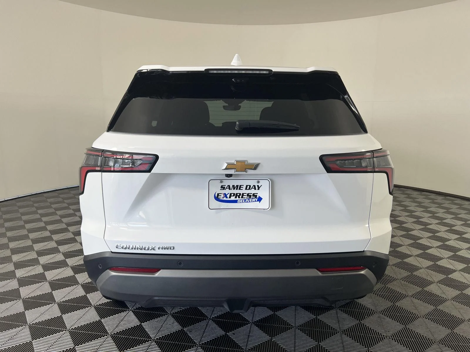 New 2026 Summit White Chevrolet LT image 4