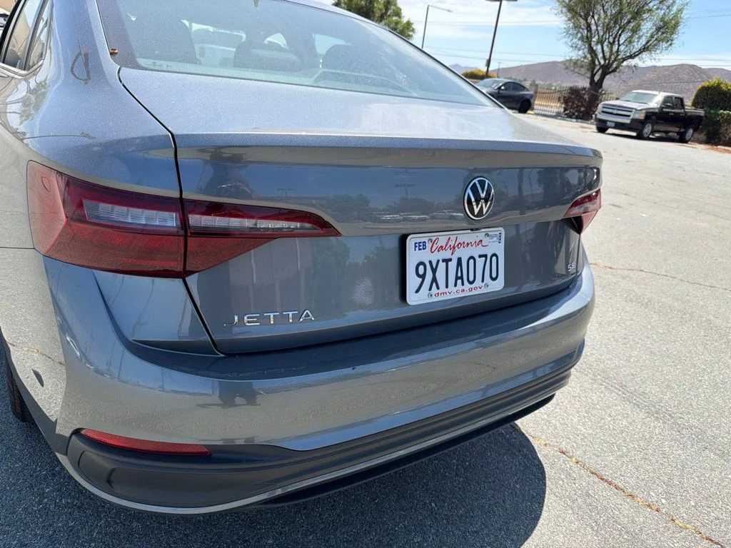 Used 2024 Gray Volkswagen 1.5T SE image 13