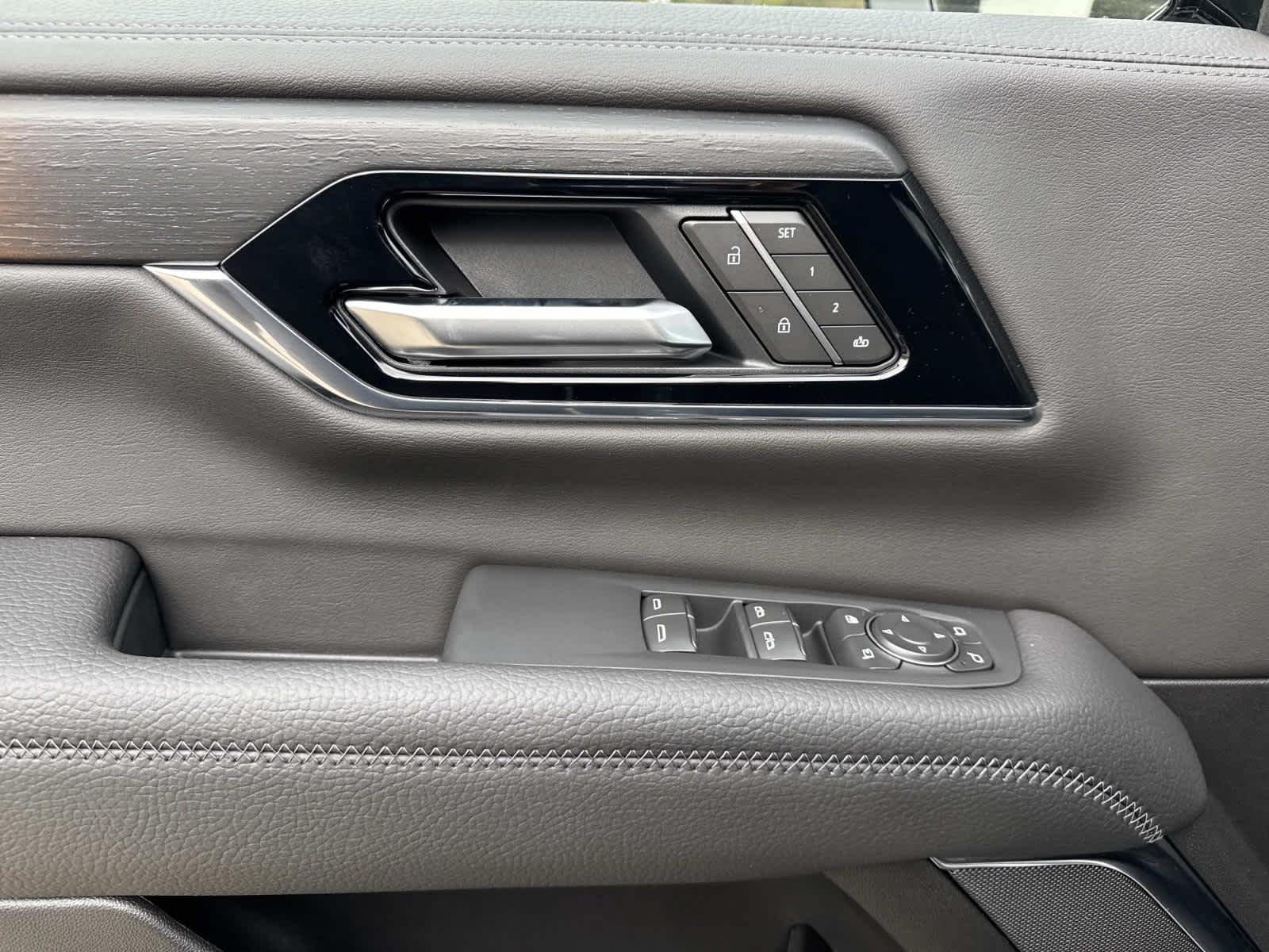 2026 GMC Yukon XL Denali - Photo 12