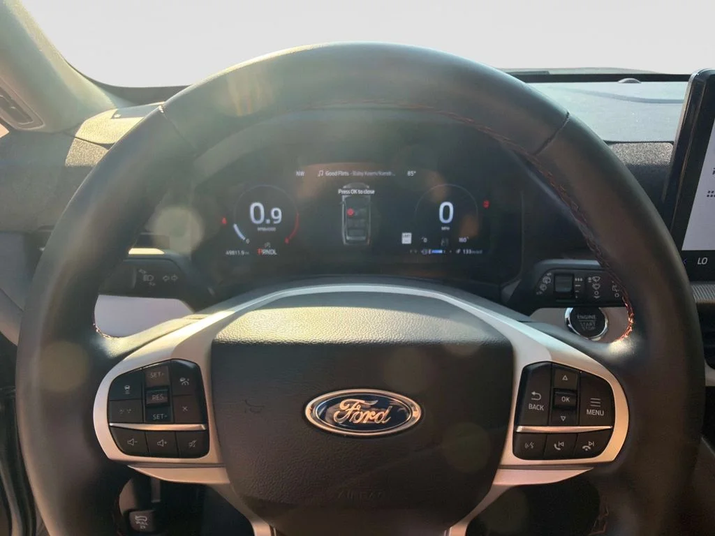 Used 2025 Silver Ford Active image 26