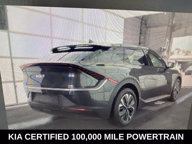 Used 2024 Gray Kia Light image 2