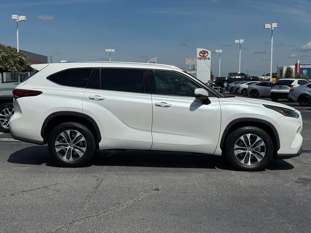 Certified Used 2021 White Toyota XLE image 7