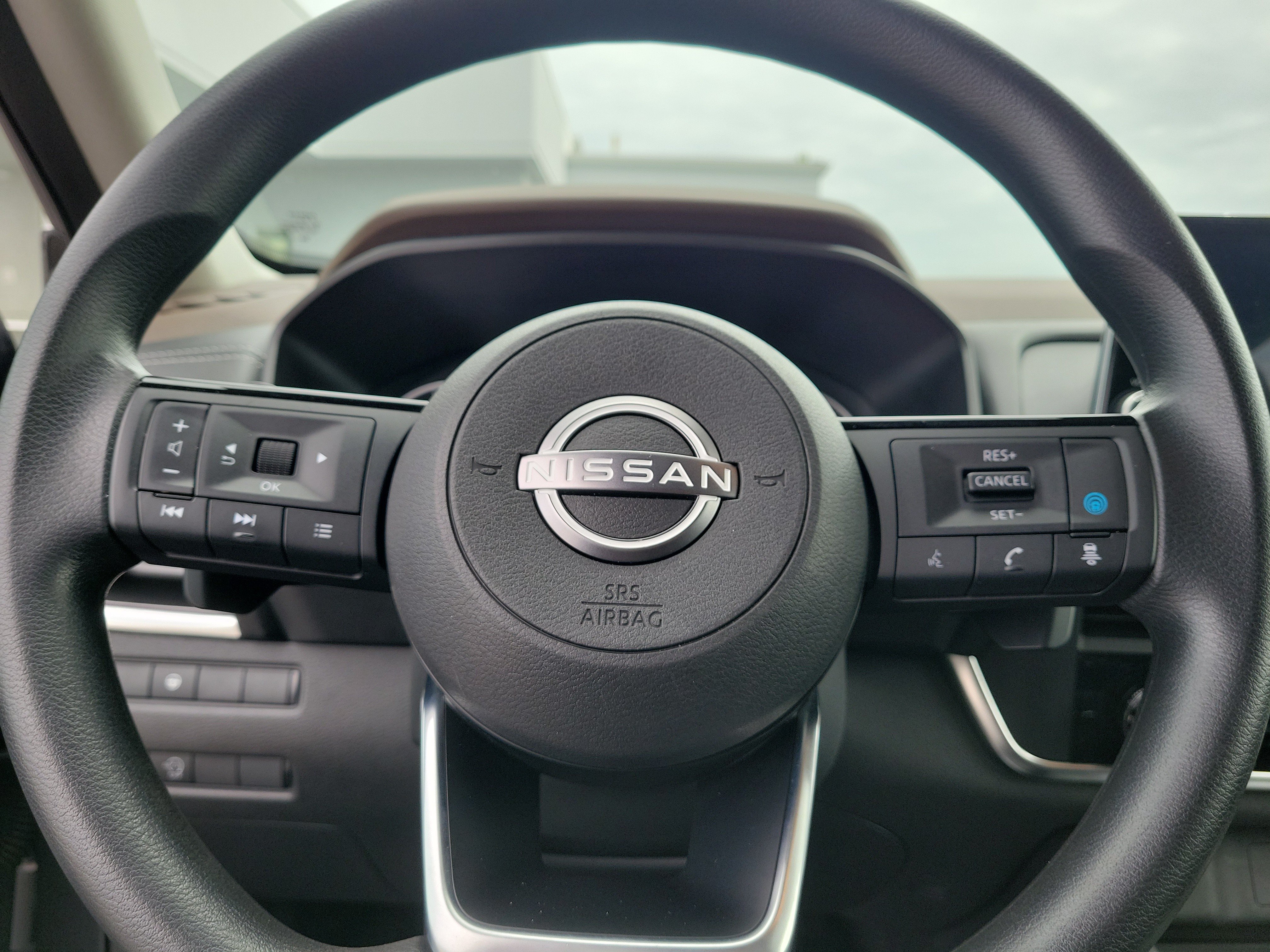 Used 2023 Gun Metallic Nissan SV image 18