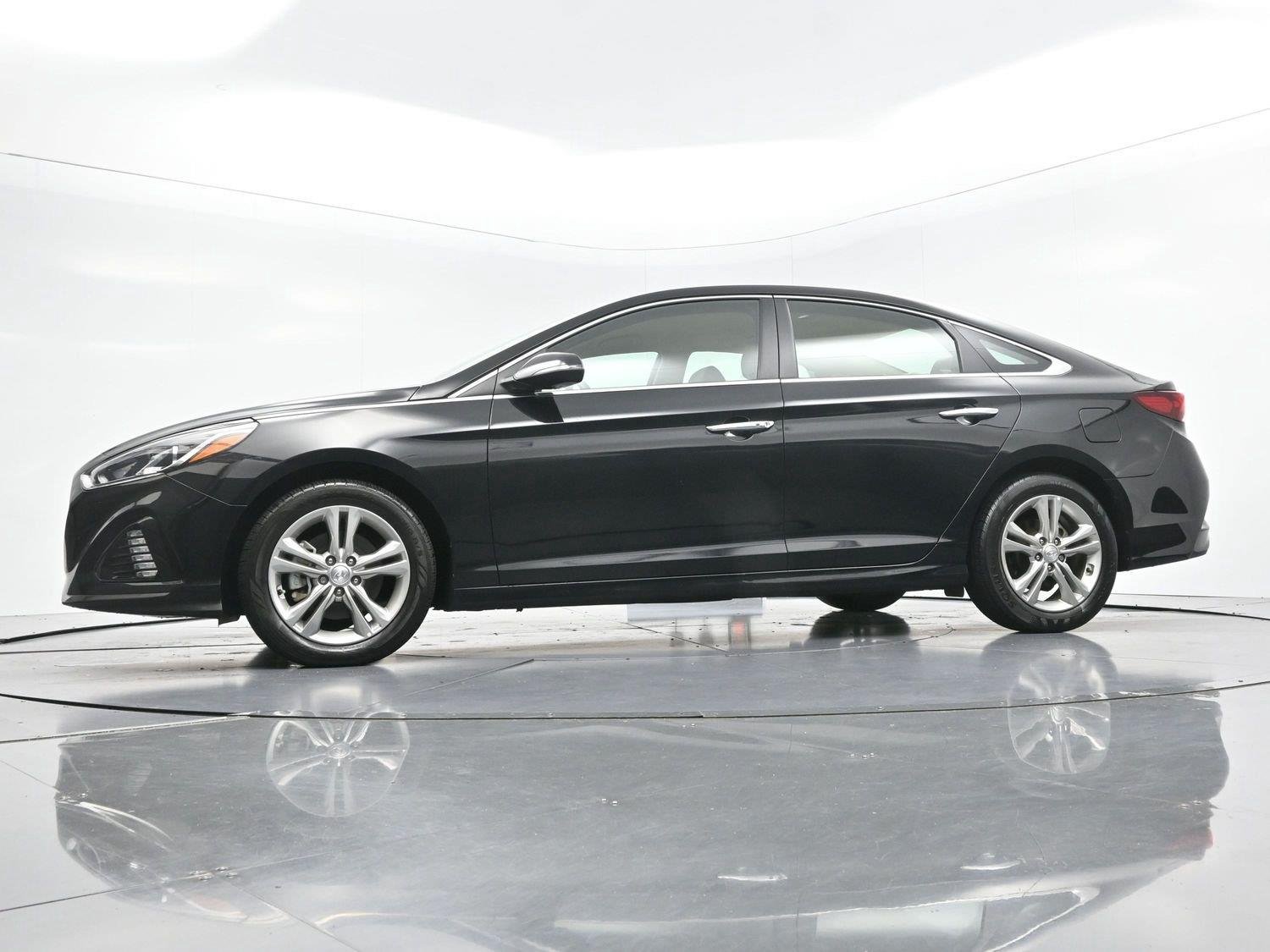 Used 2019 Phantom Black Hyundai SEL image 46