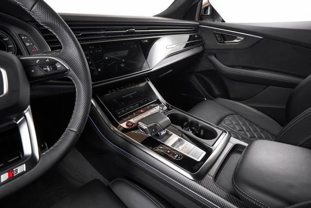 Used 2024 Daytona Gray Pearl Effect Audi 4.0T Prestige image 30
