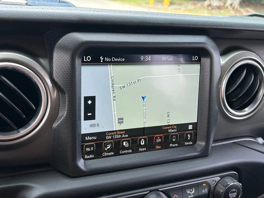 Certified Used 2018 Black Jeep Unlimited Sahara image 25