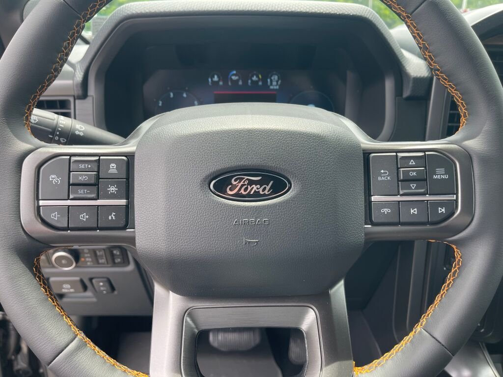 New 2026 Carbonized Gray Metallic Ford Tremor image 17