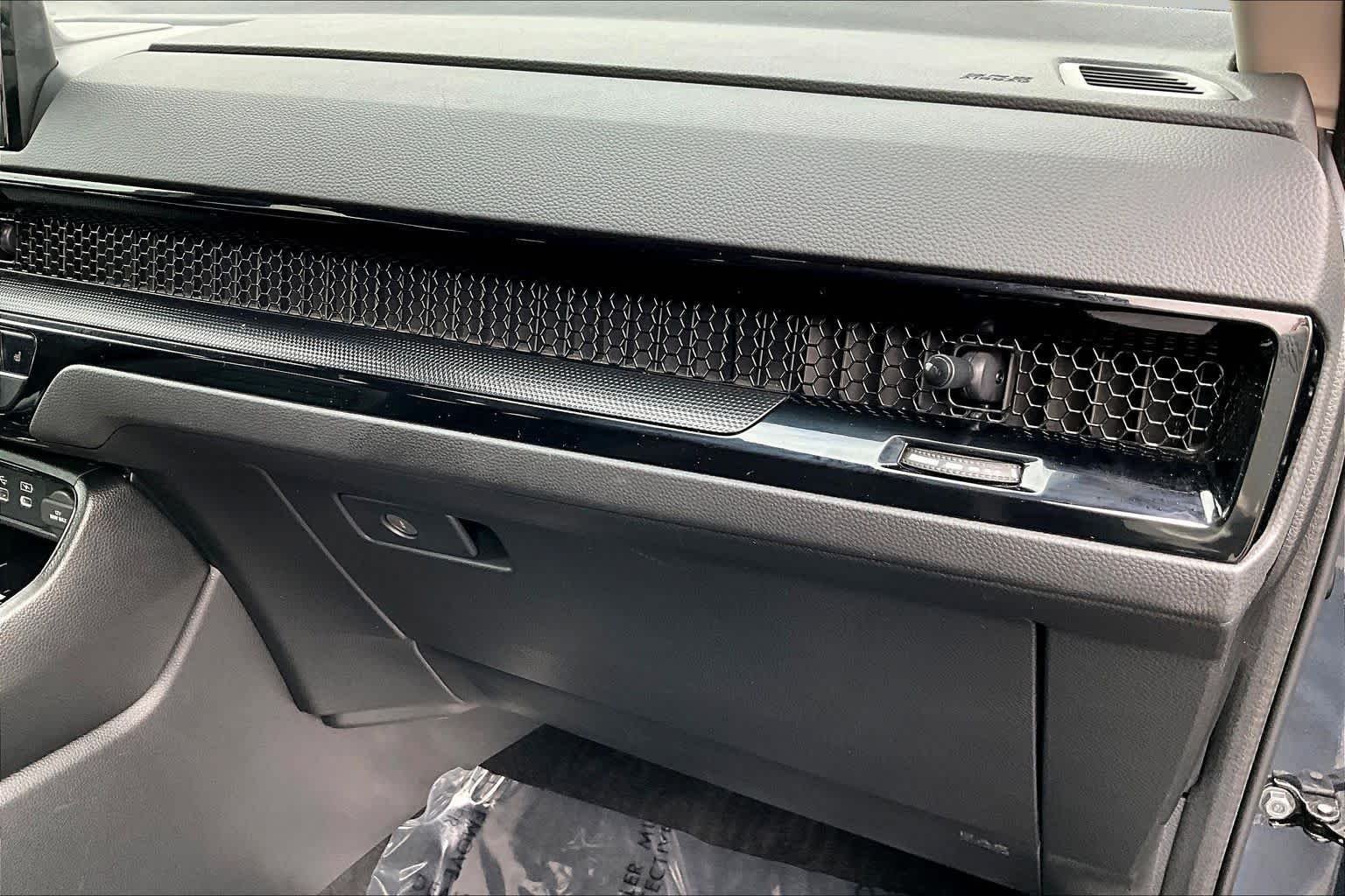Used 2024 Meteorite Gray Metallic Honda EX-L image 18