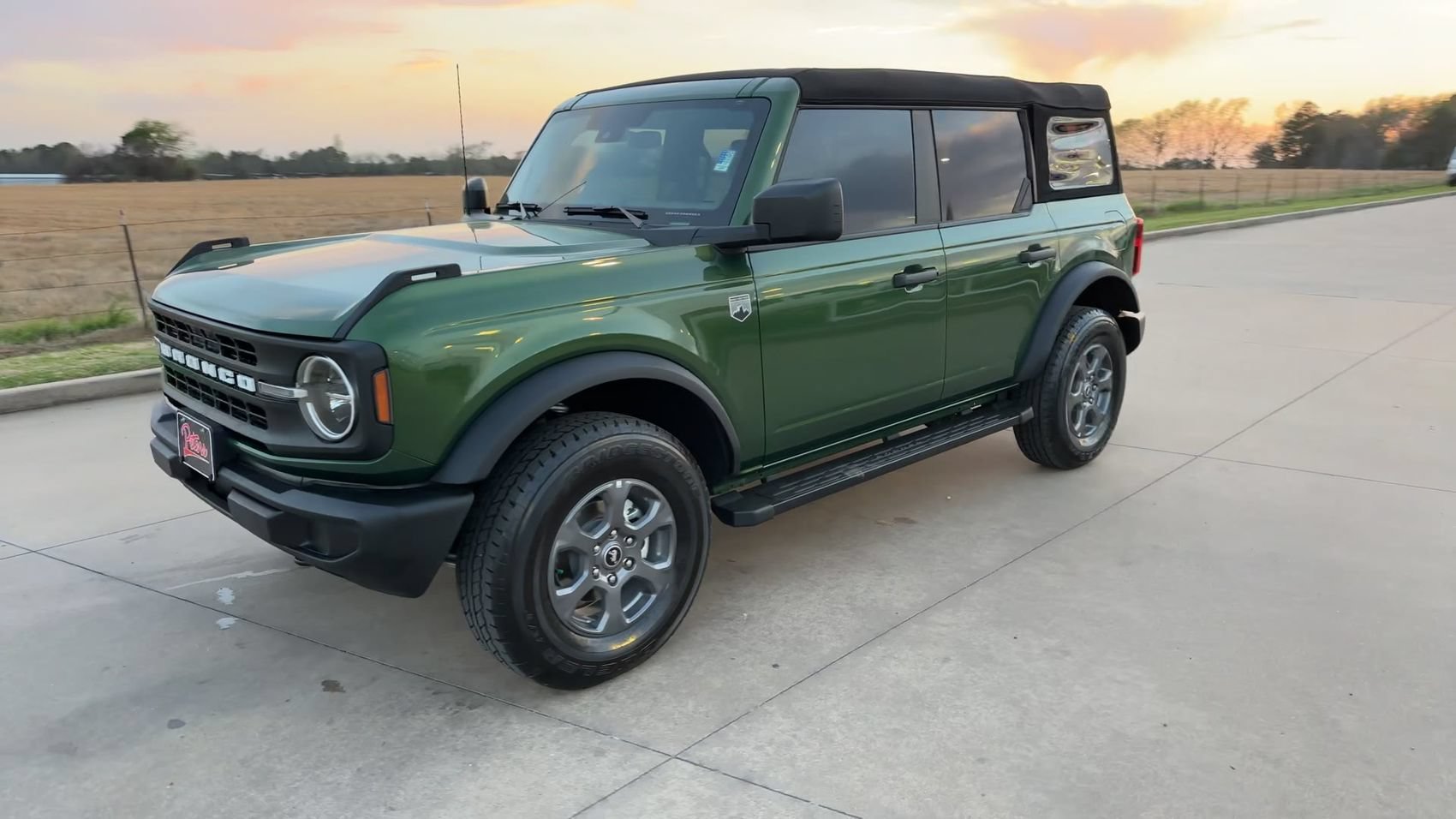 Used 2025 Green Metallic Ford Big Bend image 5