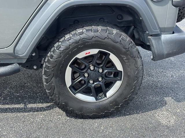 Used 2020 Gray Jeep Sport S image 9