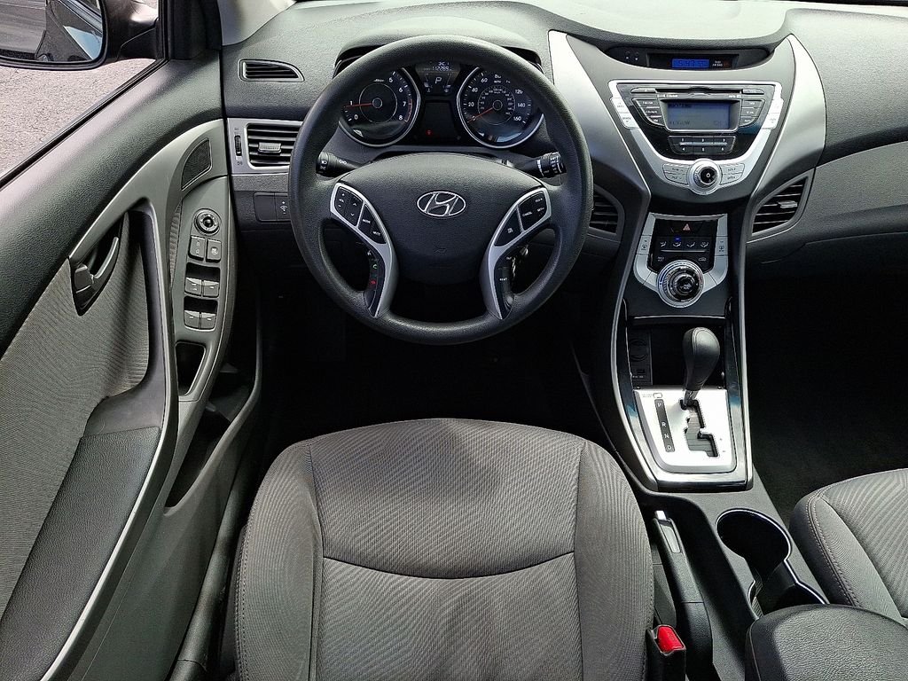 Used 2011 Black Hyundai GLS image 15
