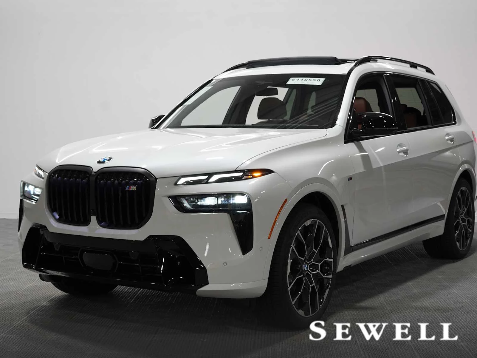 2027 BMW X7 M60i