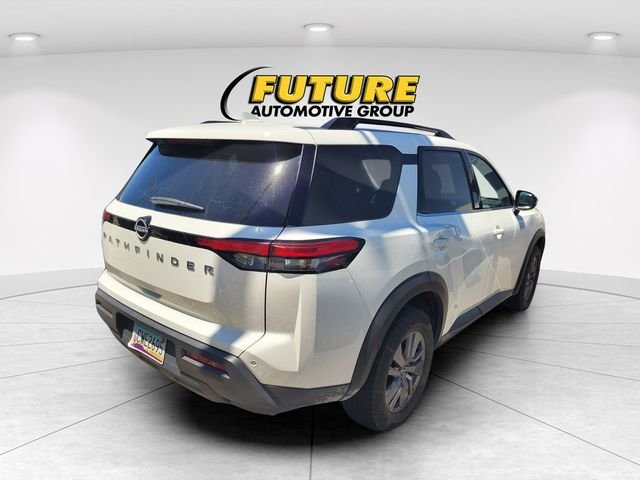 Used 2025 White Nissan SV image 3
