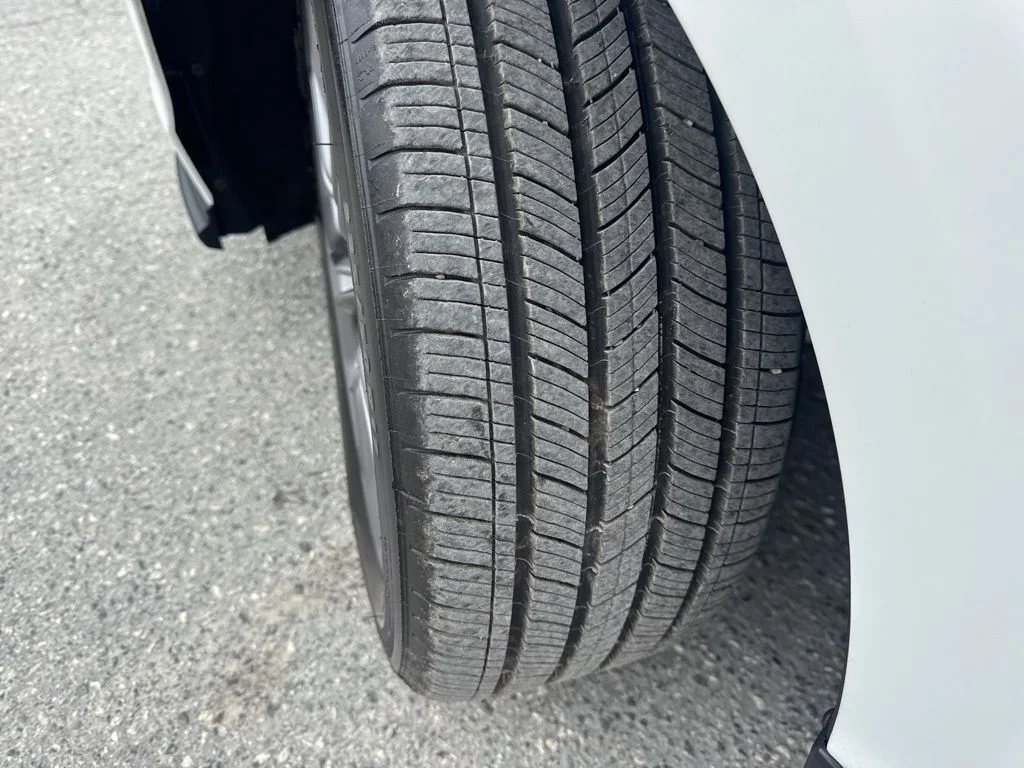 Used 2024 White Honda EX image 30