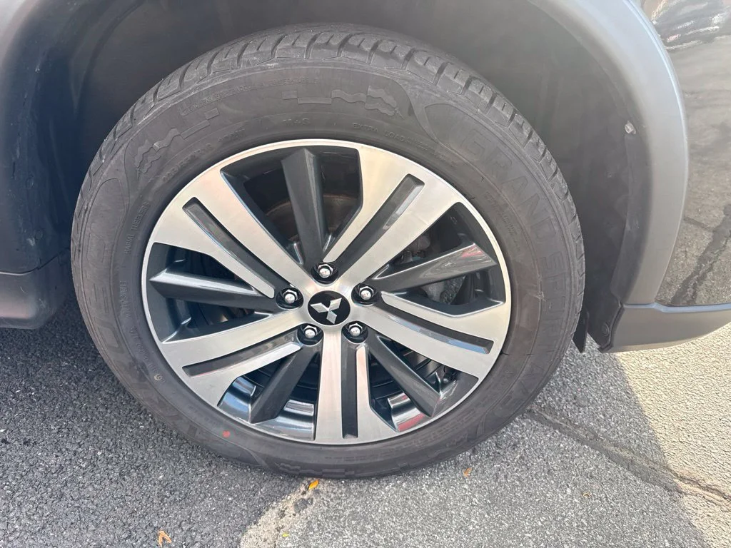 Used 2024 Silver Mitsubishi 2.0 SE image 10