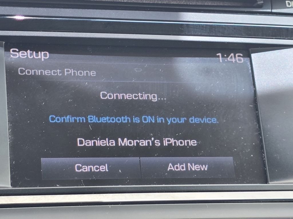 Used 2018 White Hyundai SE image 3