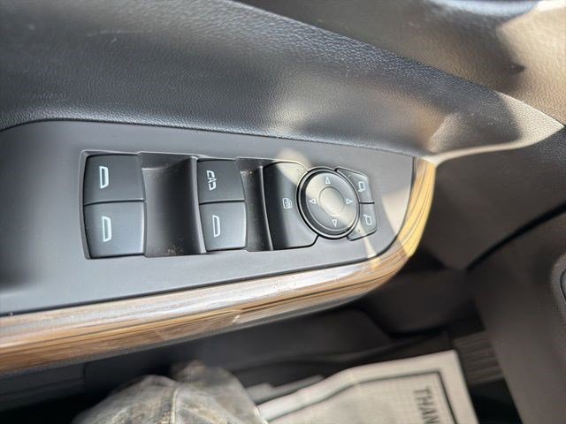 Used 2019 Dark Sky Metallic GMC SLE image 30