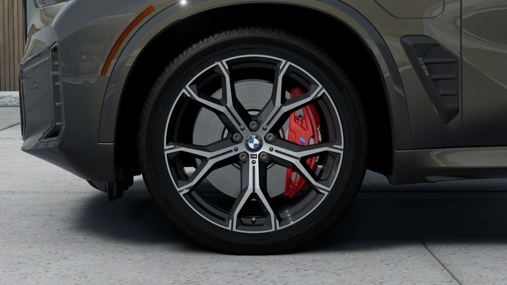 New 2026 Dravit Grey Metallic BMW xDrive50e image 32