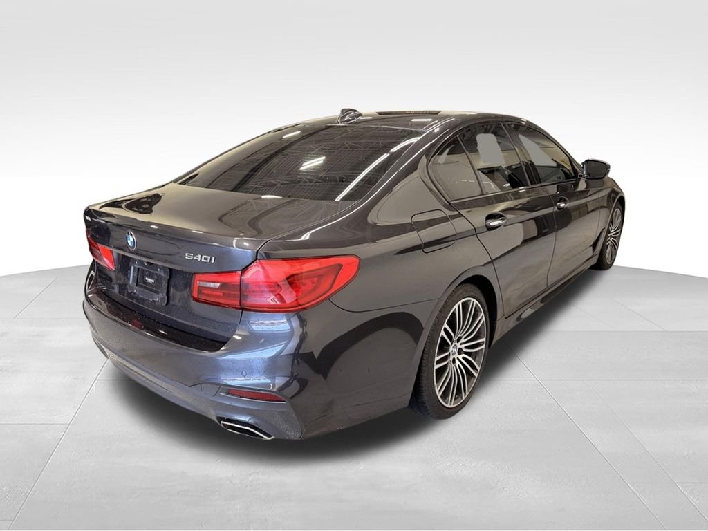 Used 2017 Gray BMW  image 6