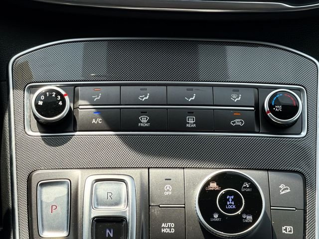 Used 2023 Gray Hyundai SE image 18