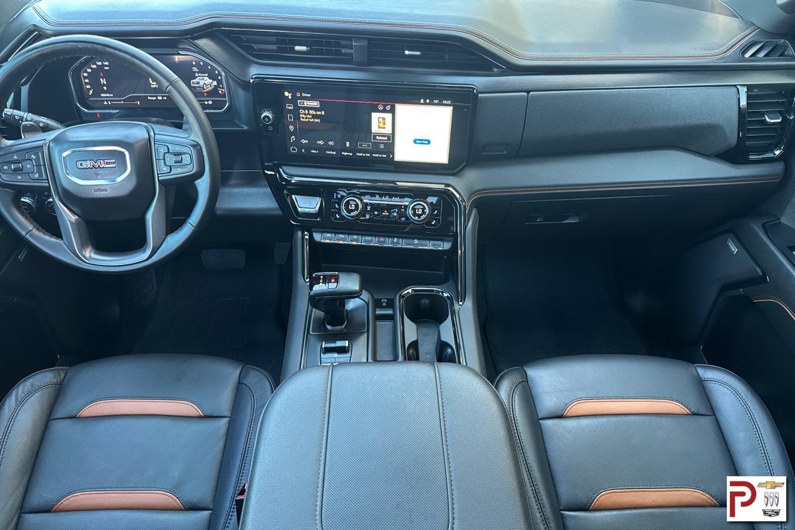 Used 2024 White GMC AT4 image 14