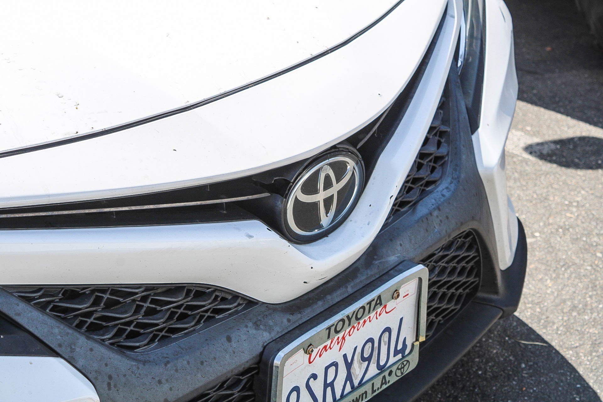 Certified Used 2020 Super White Toyota SE image 5