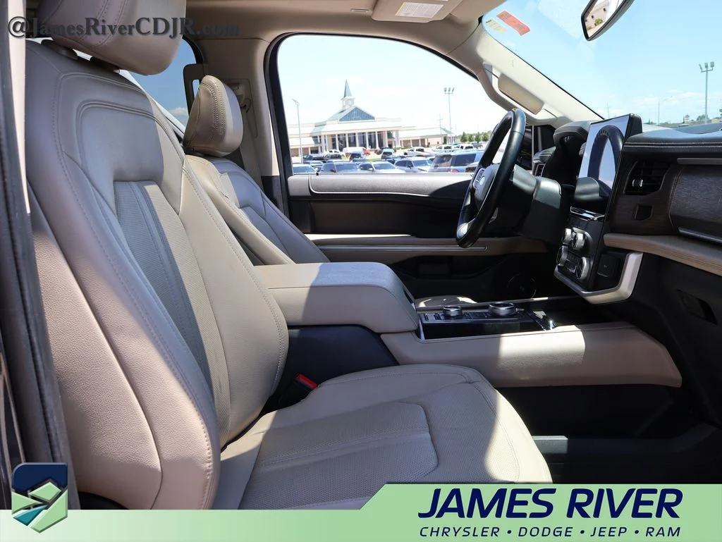 Used 2024 Gray Ford Limited image 9