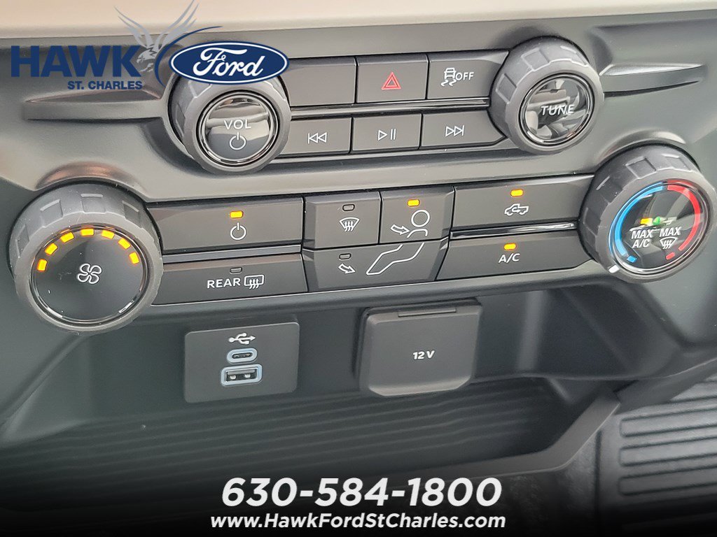 New 2026 Oxford White Ford F-450® XL image 13