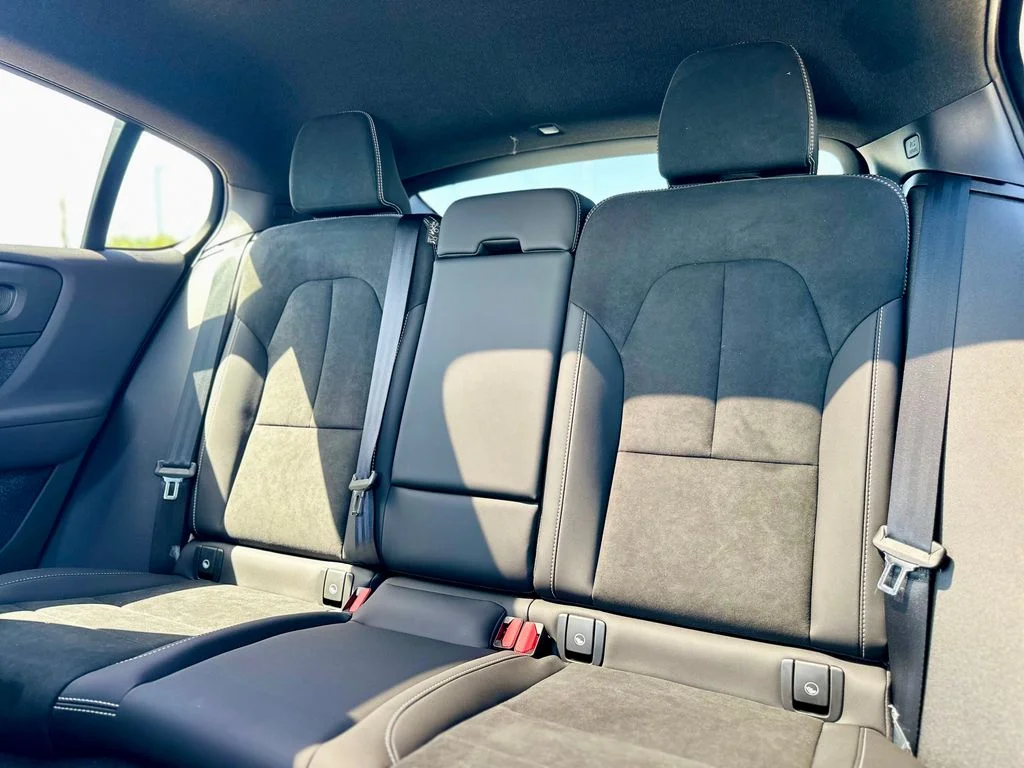 New 2025 Silver Volvo Plus image 9