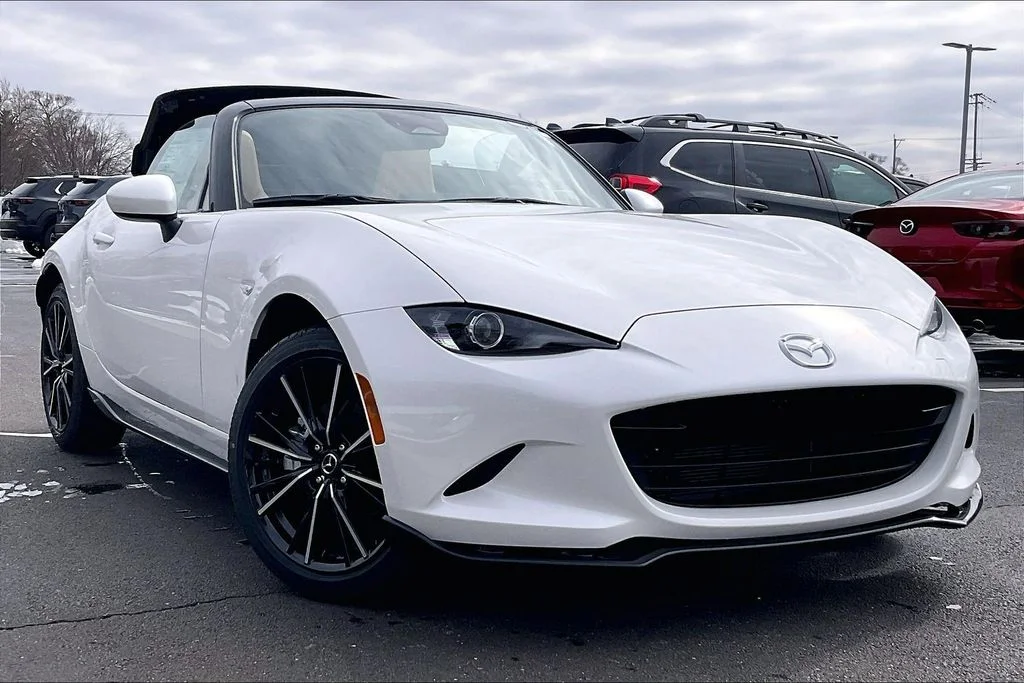 2026 Mazda MX-5 Miata Grand Touring's photo