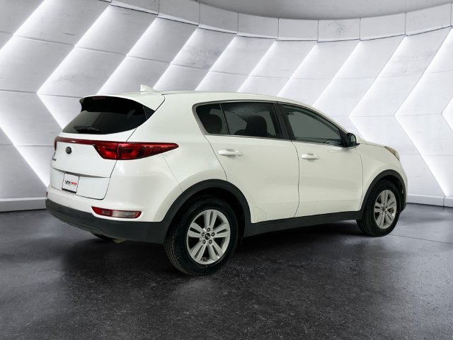 Used 2018 White Kia LX image 4