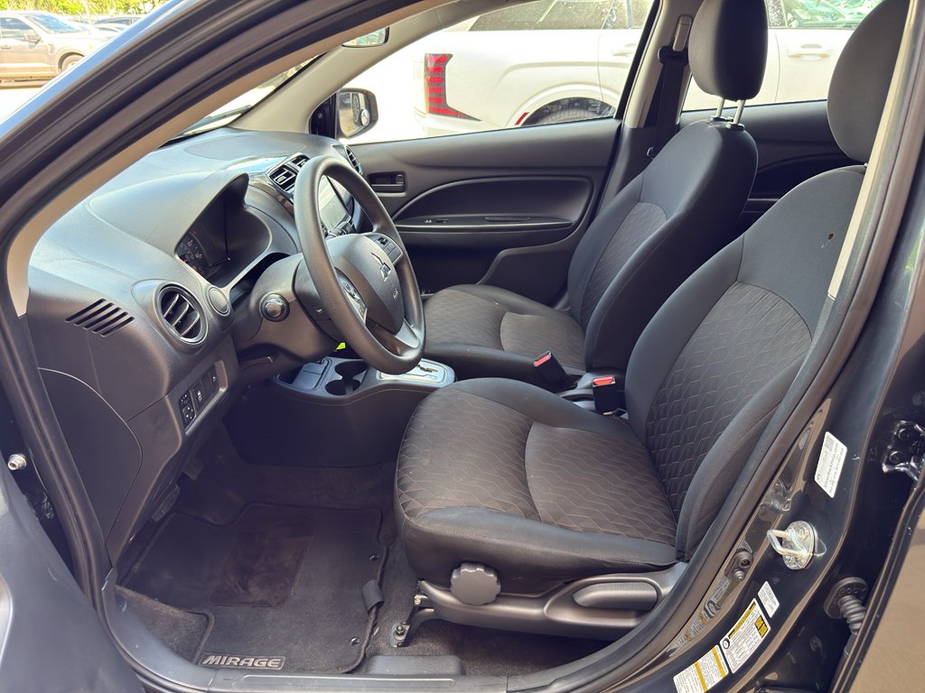 Used 2024 Graphite Gray Metallic Mitsubishi ES image 10