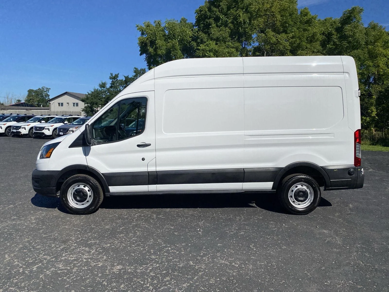 Used 2025 Oxford White Ford 250 image 10
