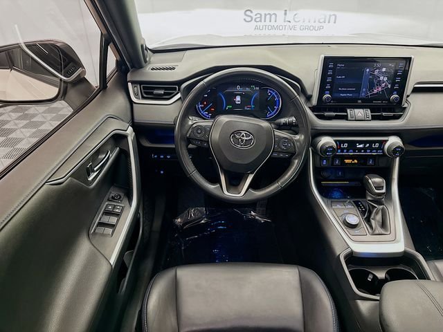 Used 2020 Blizzard Pearl Toyota XSE image 24