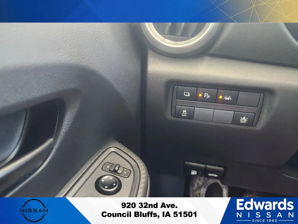 2025 Nissan Versa Sedan S - Photo 24