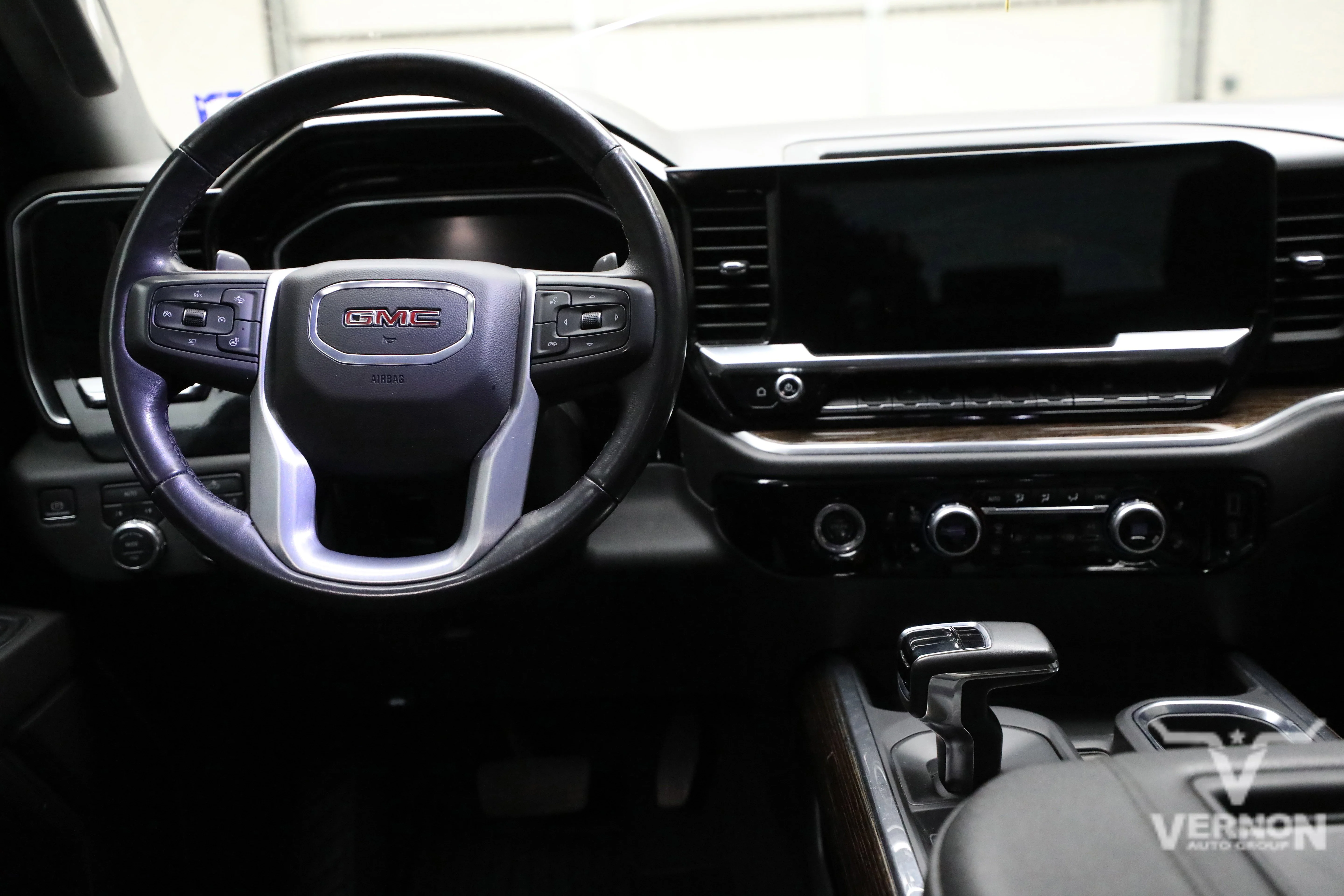 Pre-Owned 2022 GMC Sierra 1500 Elevation Crew Cab 4x4