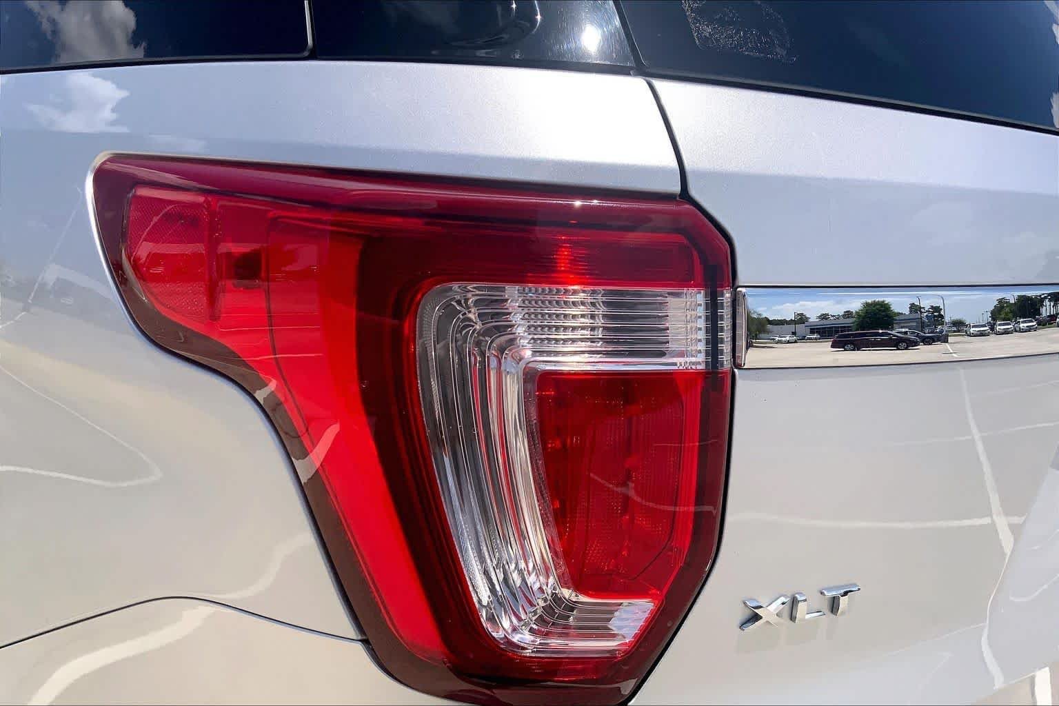 Used 2016 Ingot Silver Ford XLT image 28