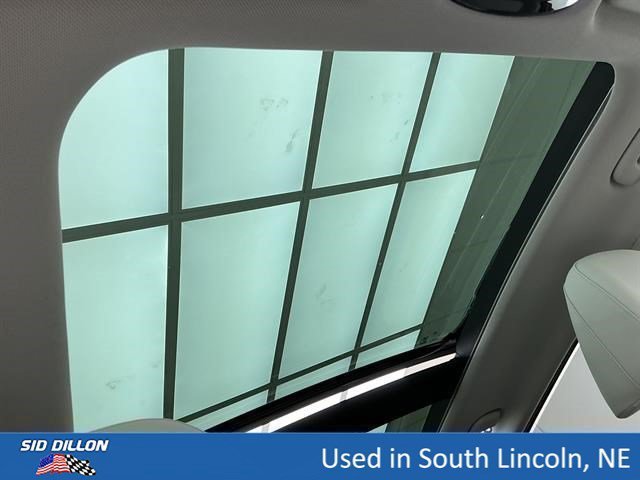 Used 2024 Shimmering Silver Hyundai SEL Convenience image 25