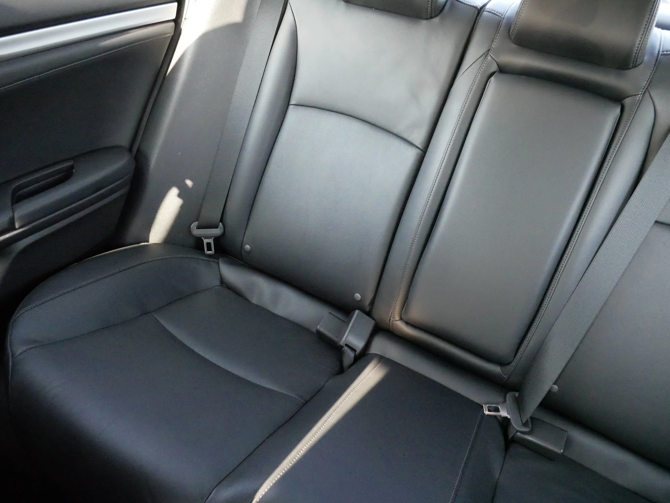 Used 2020 Crystal Black Pearl Honda EX-L image 12