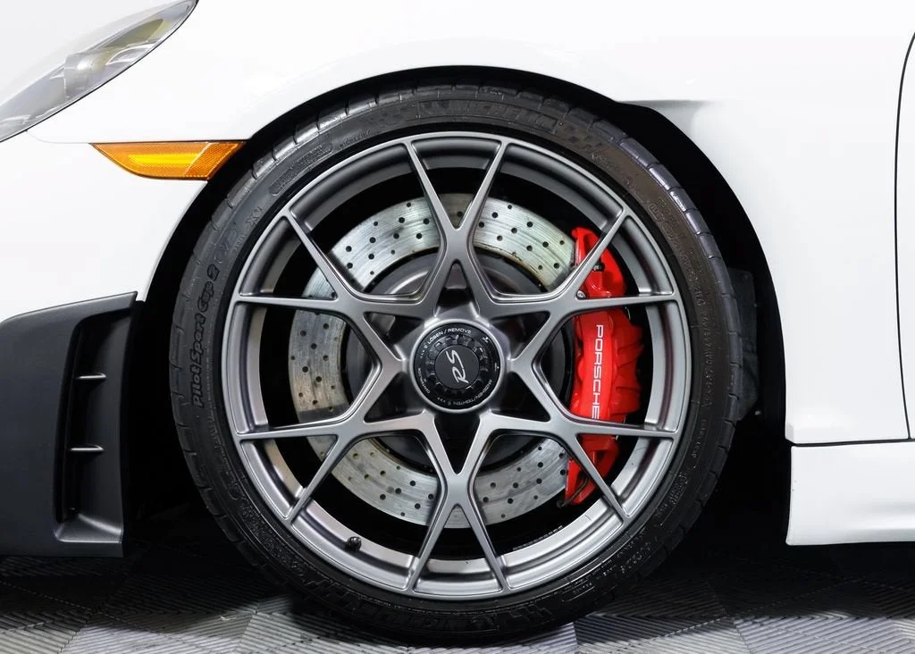 2025 Porsche 718 Spyder RS - Photo 12