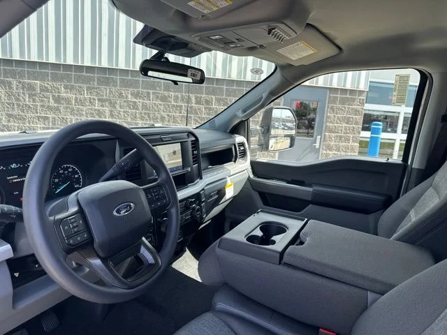 New 2026 Oxford White Ford F-250® XL image 20