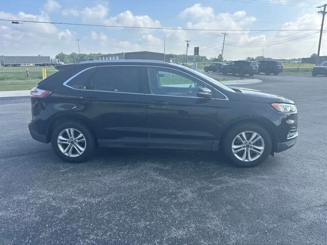 Used 2019 Black Metallic Ford SEL image 2