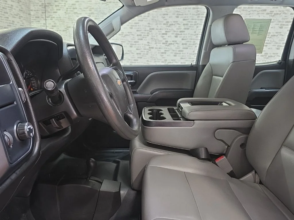 Used 2019 White Chevrolet WT image 19