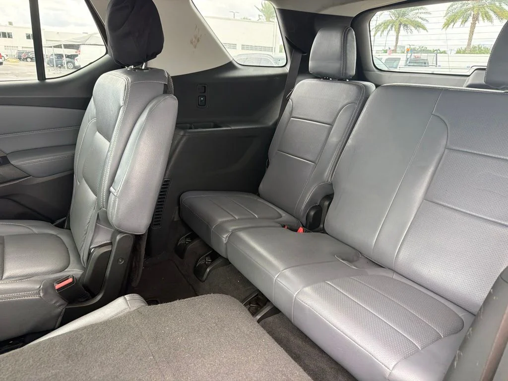 Used 2019 Gray Chevrolet LT image 9