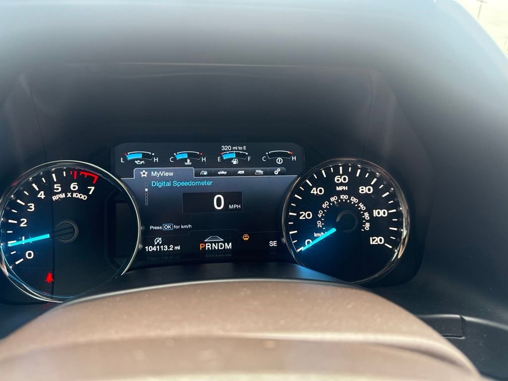 Used 2018 Maroon Ford King Ranch image 10