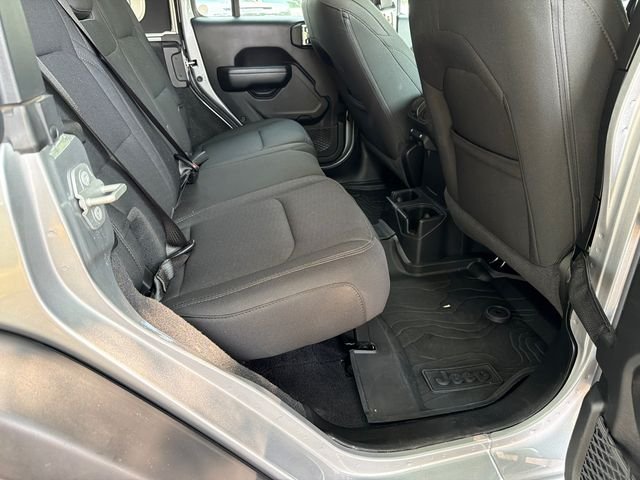 Used 2021 Silver Jeep Unlimited Sport Altitude image 15