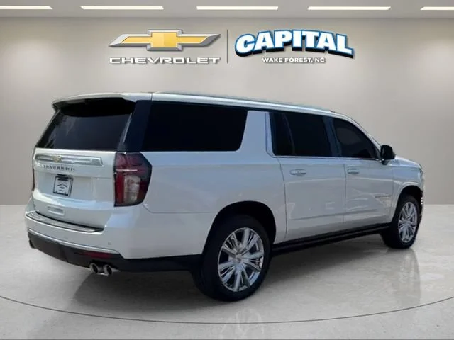 Used 2024 Iridescent Pearl Tricoat Chevrolet High Country image 6