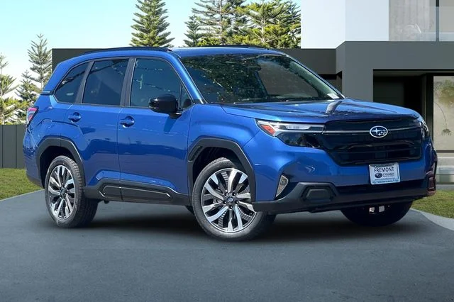 New 2026 DAYBREAK BLUE PEARL Subaru Touring image 2