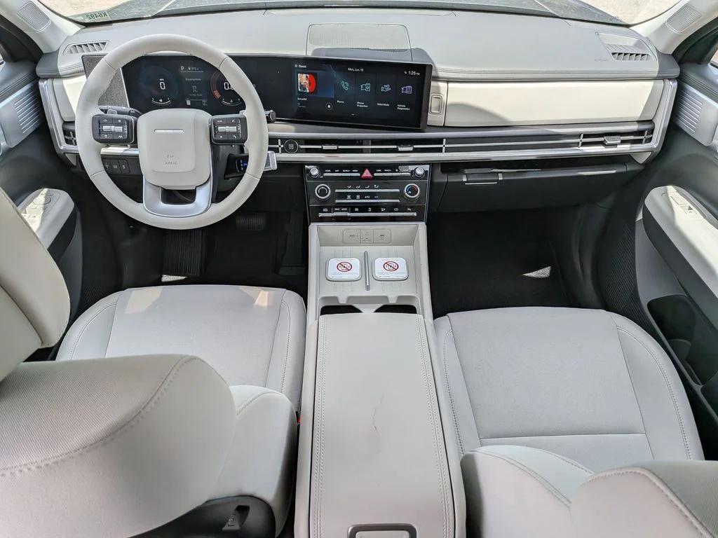 New 2026 Gray Hyundai SE image 25